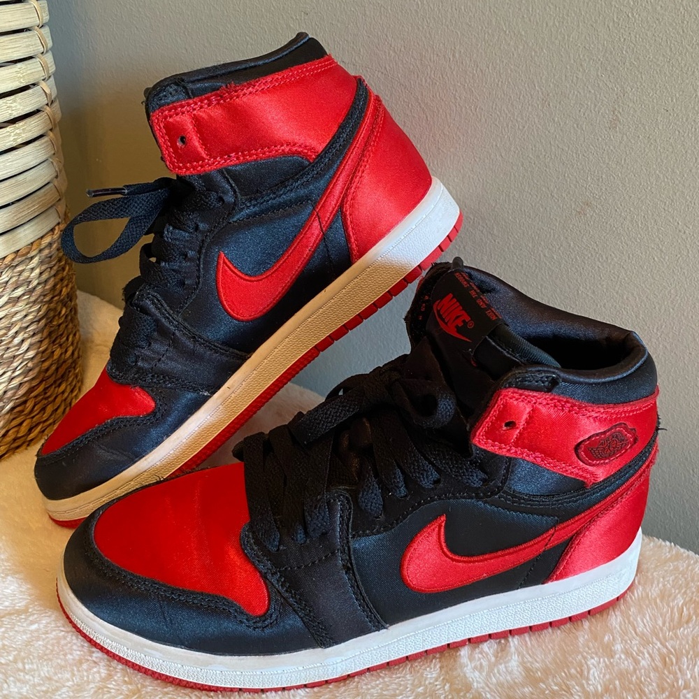 Little Kid's Jordan 1 Retro High OG "Satin Bred